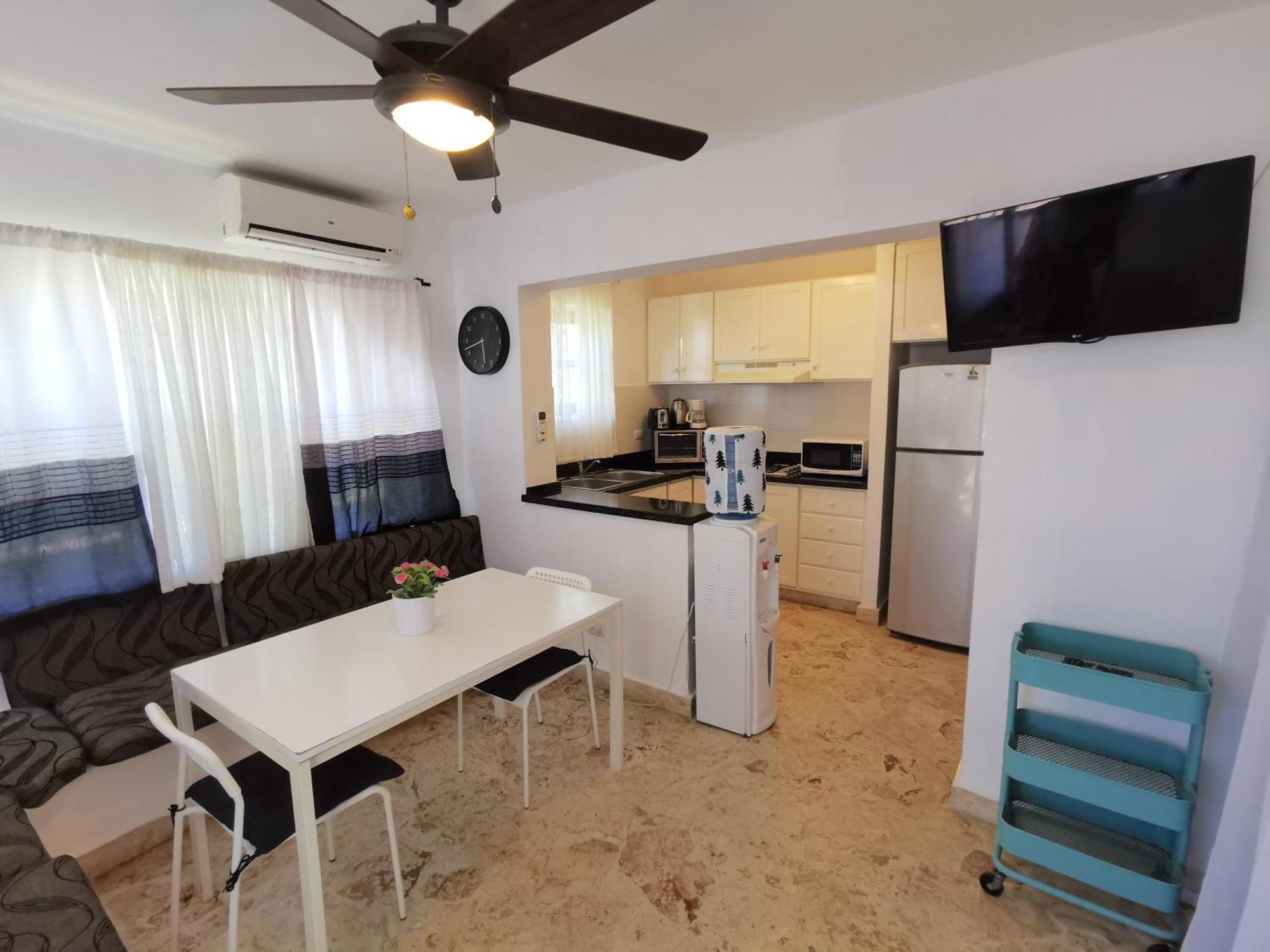 Tropical And - Corales - Great Location With Many Restaurants Apartahotel